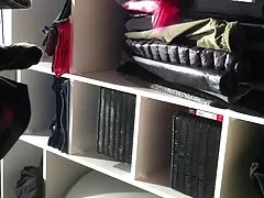 Gratë e përzgjedhjes porno video burri erdhi pas punës dhe një hard fuck busty zi me flokë të gruas