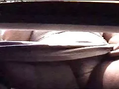 Bosi i ndëshkon porno djemtë me baltë të përafërt orgji me dy zogjtë e vegjël seksi në të gjitha vrima