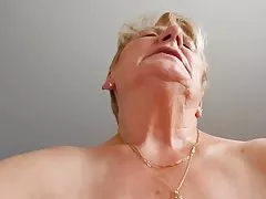 X j. 9 porno cartoon kontrollin e fushatës fucked nga dy punëtorë të