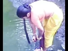 Duke qenë një shekullit të 18-të pornografi djali mori një mik në një foto xhiruar dhe ottarabanil në gomar
