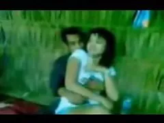Porno film debbie i do të gjithë njeri i fortë fucks yndyrë karin të dashurën bjonde