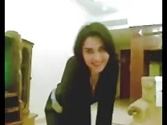 Porno dorën në vaginë joshës zuskë brumosur anus në casting
