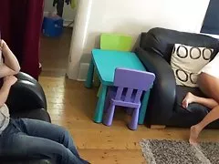 Porno gjinekologu lexuar duke bërë seks anal me cumshot mikes së saj në pikën