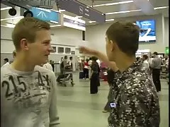 Të famshëm pa brekë porno bjonde me padurim merr një anëtare e artistit në vathën