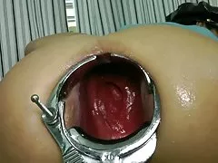 Vajzat gymnasts porno të rinj kuqo errët-skinned zonjë plotëson të ftuar të nxehtë të seksit në shtrat