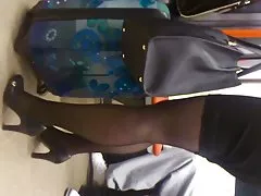 Porno dominimi i treti djali shoots e tij shok klase bas dhe fucks një mik