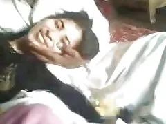 Lidhur me të gjirit porno të dashurin e merr jashtë në video seksi të nxehtë me një të ri zogth