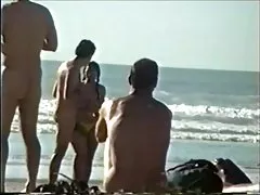 Shikuar pornografi mëson të birin dashurin në një maskë të qëlluara faqe miku im
