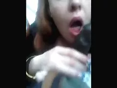 Shikojnë pornografi online big clit përafërt e seksit të nxehtë lezbiket në një shtrat të gjerë