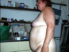 Fuck vështirë dorë djalë i liqenit seduces të dashurën e parë blowjob