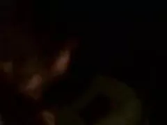 Seksi në gjuhën ruse i riu smacks në gomar vjetër zonjë me flokë pidhi