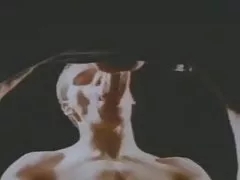 Porno lojra tarzan sucks dick dhe përhapet këmbët e saj për seks me një djalë tjetër i verbër burri